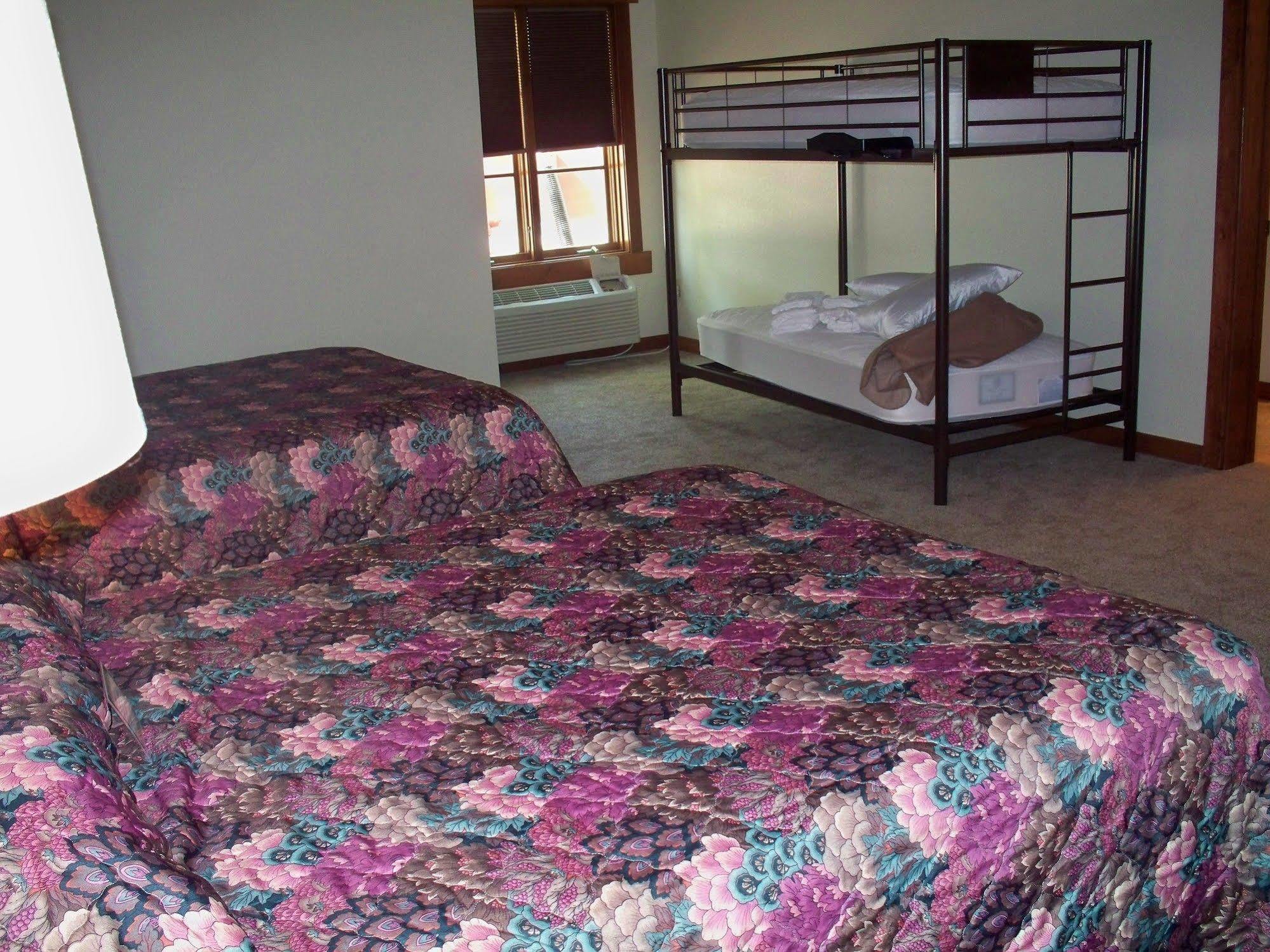 Canyon Lake Resort 拉皮德城 外观 照片